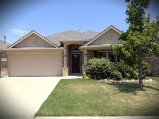 9324 Bronze Meadow Drive, Fort Worth, TX 76131