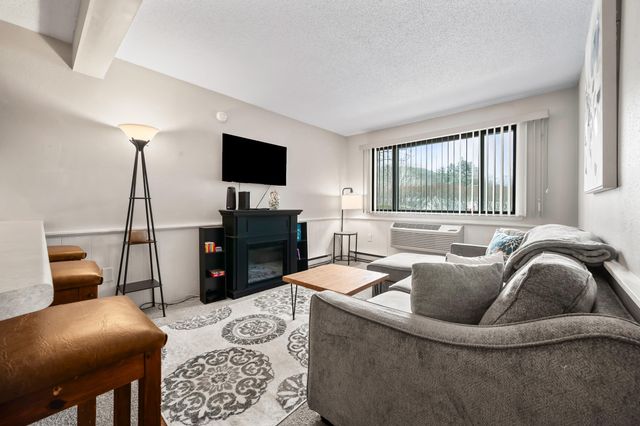 46 Linderhof Golf Course Road D5, Bartlett, NH 03838