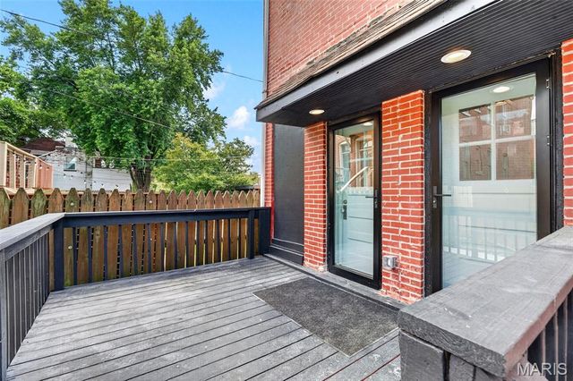 1810 Utah Street, St Louis, MO 63118