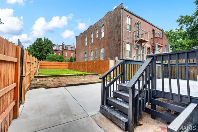 1810 Utah Street, St Louis, MO 63118