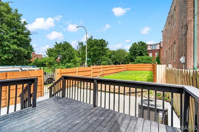 1810 Utah Street, St Louis, MO 63118