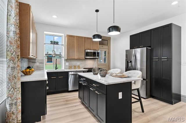 1810 Utah Street, St Louis, MO 63118
