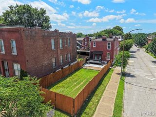 1810 Utah Street, St Louis, MO 63118
