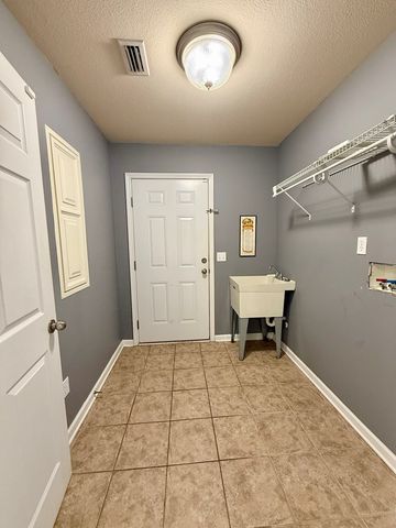 110 Sagebrush Dr., Enterprise, AL 36330