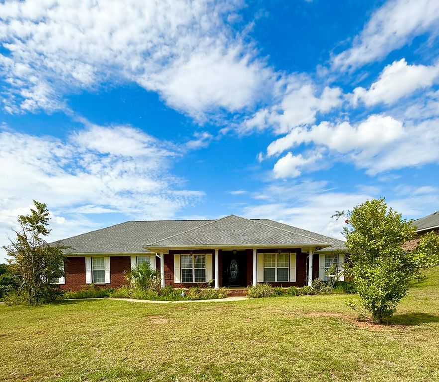 110 Sagebrush Dr., Enterprise, AL 36330