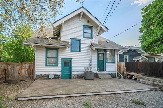 2702 W Gardner Ave, Spokane, WA 99201