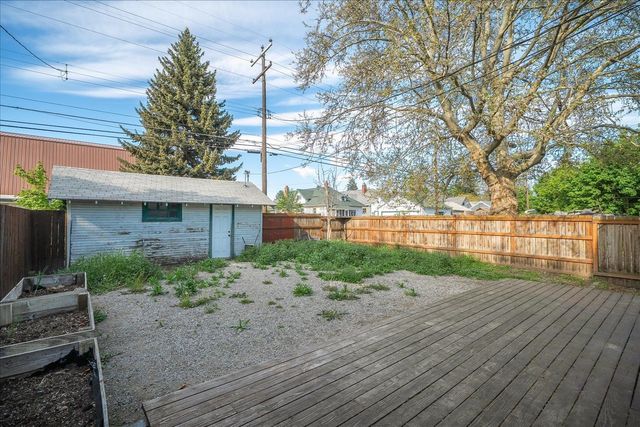 2702 W Gardner Ave, Spokane, WA 99201