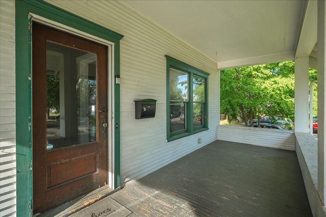 2702 W Gardner Ave, Spokane, WA 99201