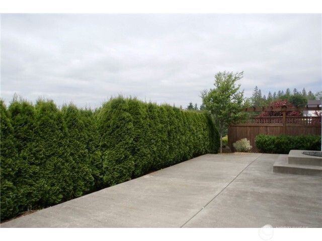 2471 34th Avenue NE, Issaquah, WA 98029