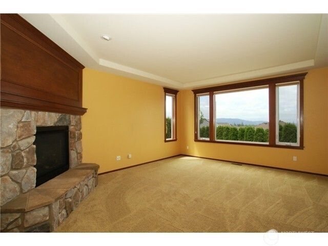 2471 34th Avenue NE, Issaquah, WA 98029