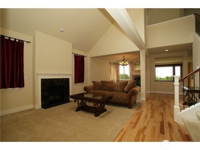 2471 34th Avenue NE, Issaquah, WA 98029
