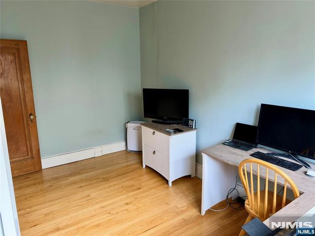 120 Glen Avenue, Midland Park, NJ 07432