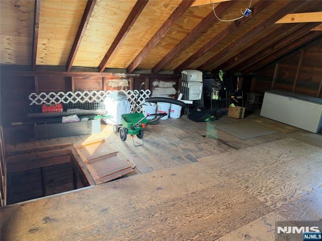 120 Glen Avenue, Midland Park, NJ 07432