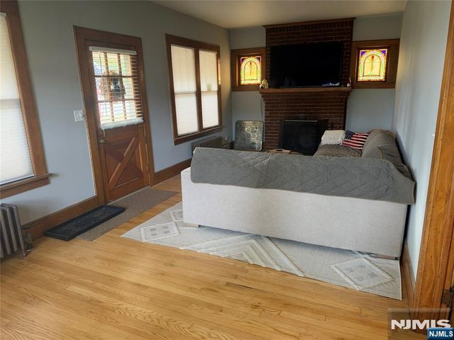 120 Glen Avenue, Midland Park, NJ 07432