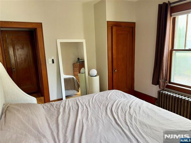 120 Glen Avenue, Midland Park, NJ 07432
