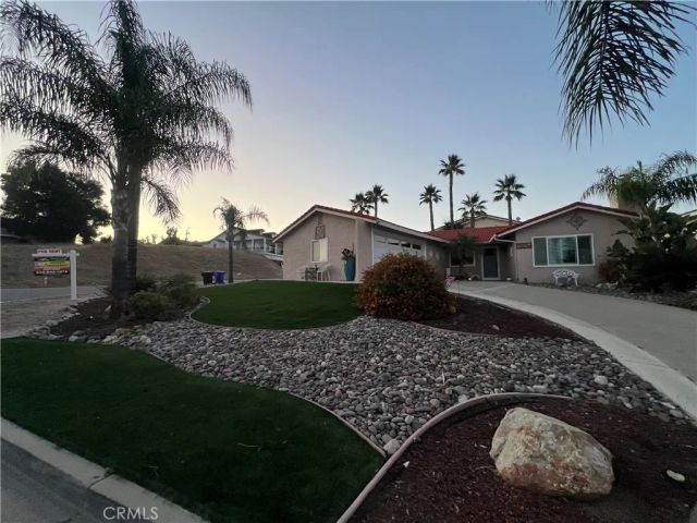 30820 Early Round, Canyon Lake, CA 92587