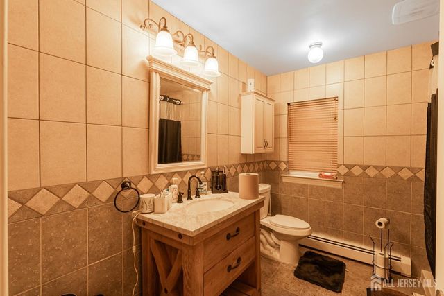 70 Jefferson Avenue, New Brunswick, NJ 08901