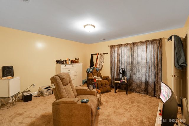 70 Jefferson Avenue, New Brunswick, NJ 08901