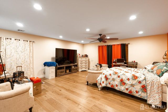 70 Jefferson Avenue, New Brunswick, NJ 08901