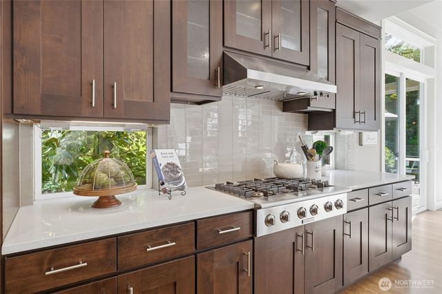 13424 NE 80th Street, Redmond, WA 98052