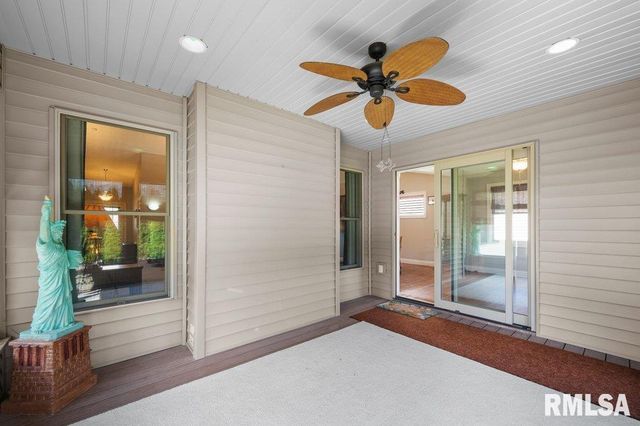 423 KEVIN Road, Blue Grass, IA 52726