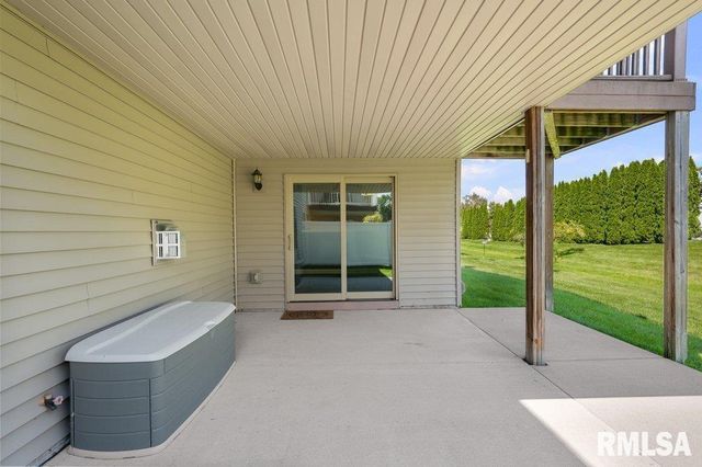 423 KEVIN Road, Blue Grass, IA 52726