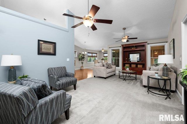 423 KEVIN Road, Blue Grass, IA 52726