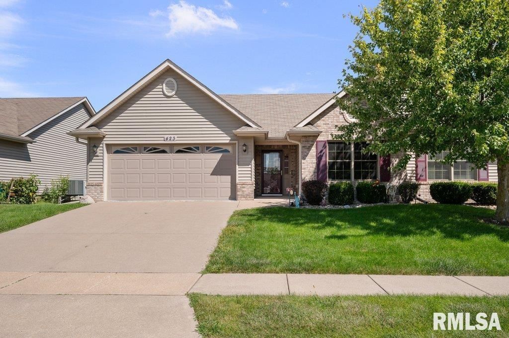 423 KEVIN Road, Blue Grass, IA 52726