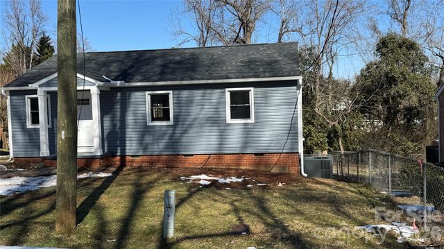 503 Caroline Avenue, Lowell, NC 28098