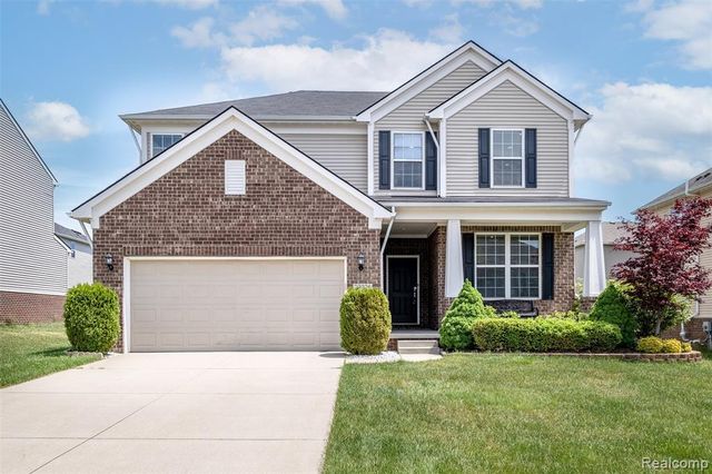 29926 Autumn Gold Drive, New Hudson, MI 48165