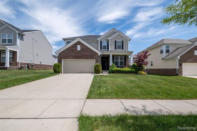 29926 Autumn Gold Drive, New Hudson, MI 48165