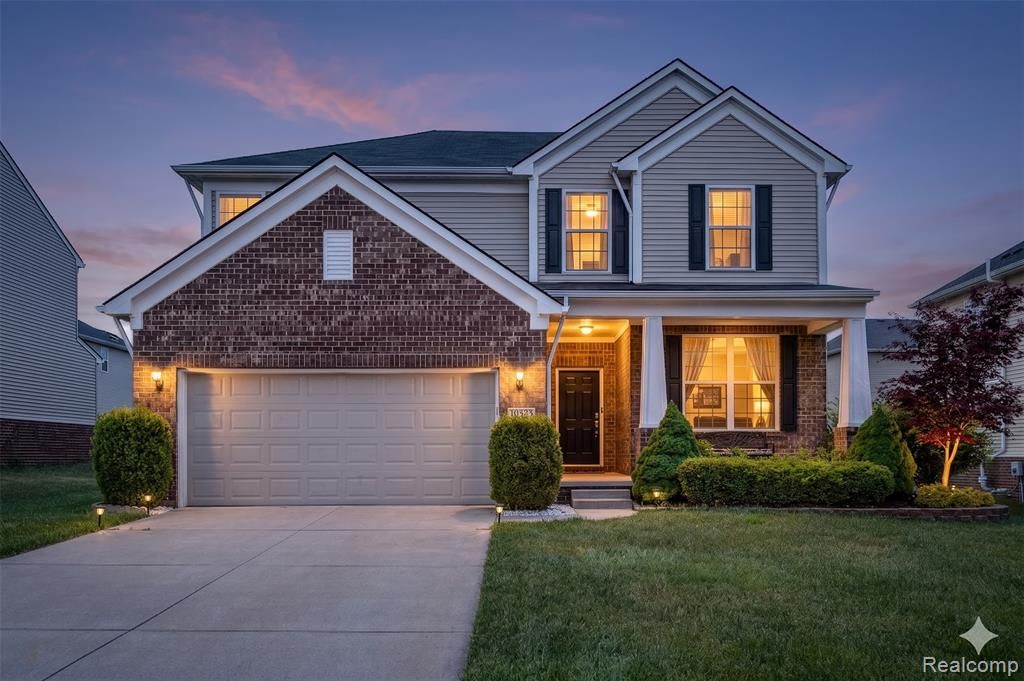 29926 Autumn Gold Drive, New Hudson, MI 48165
