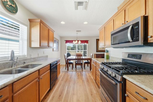 26728 WHITE PLAINS WAY, Leesburg, FL 34748