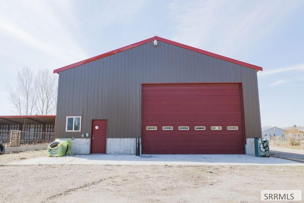 Image 14 of property listing at 296 N 4115 E, Rigby, ID 83442