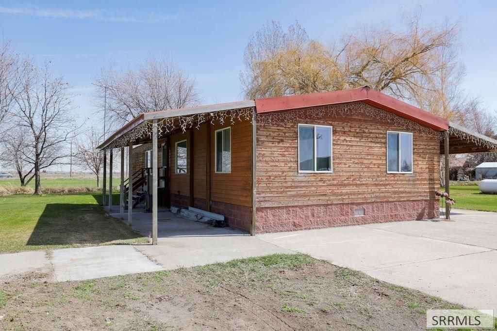 Image 15 of property listing at 296 N 4115 E, Rigby, ID 83442