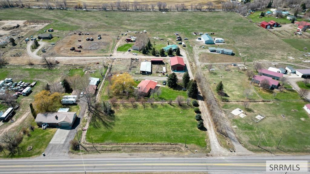 Image 2 of property listing at 296 N 4115 E, Rigby, ID 83442