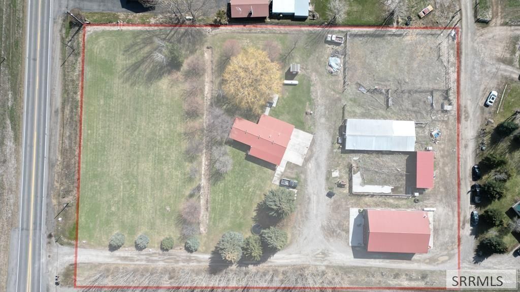 Image 4 of property listing at 296 N 4115 E, Rigby, ID 83442