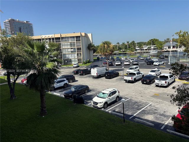 701 Three Islands Boulevard 320, Hallandale Beach, FL 33009