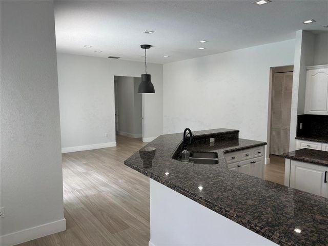 16650 SW 67th Place, Southwest Ranches, FL 33331