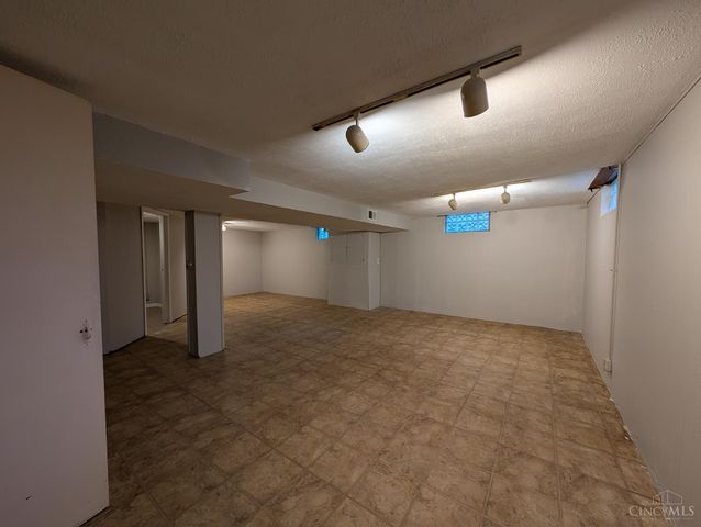 8829 Mockingbird Lane, Springfield Twp., OH 45231