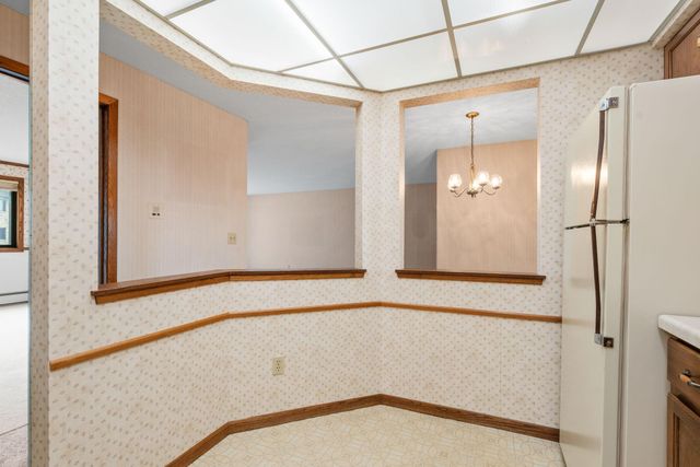 999 41st Avenue NE 114, Columbia Heights, MN 55421