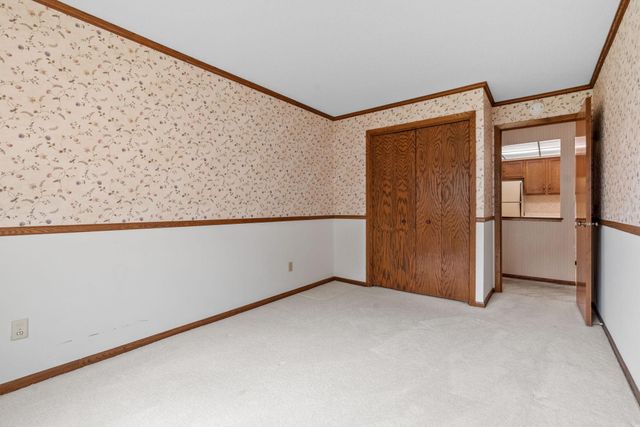 999 41st Avenue NE 114, Columbia Heights, MN 55421