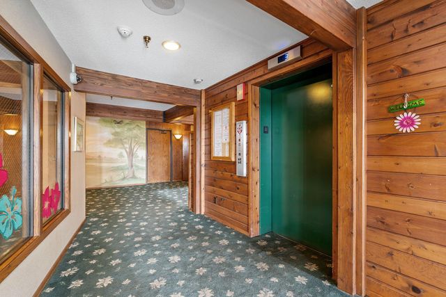 999 41st Avenue NE 114, Columbia Heights, MN 55421