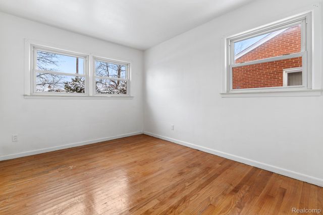 6690 Deering Street, Garden City, MI 48135