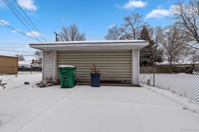 6690 Deering Street, Garden City, MI 48135