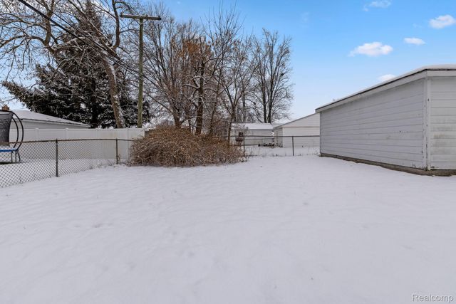 6690 Deering Street, Garden City, MI 48135