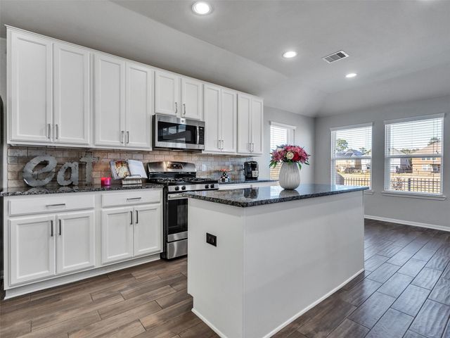 10190 N Whimbrel Circle, Conroe, TX 77385