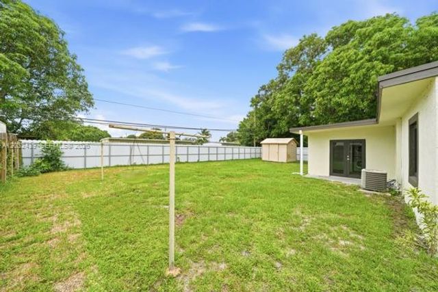 2520 NW 160th Street, Miami Gardens, FL 33054