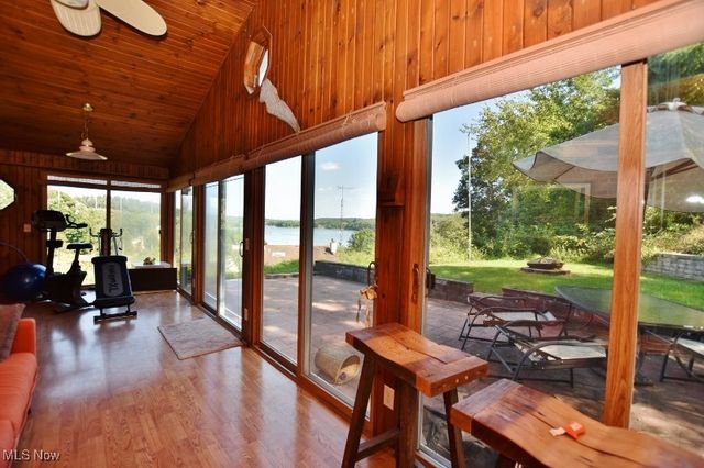 1121 Fiesta Road SW, Dellroy, OH 44620