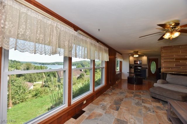 1121 Fiesta Road SW, Dellroy, OH 44620